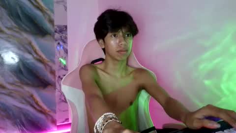 sunny online show from July 17, 2026, 6:35 pm