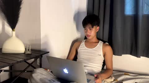Snapshot of twinker8inches chatting on July 10, 2026, 7:34 am CLARK online show from July 10, 2026, 7:34 am