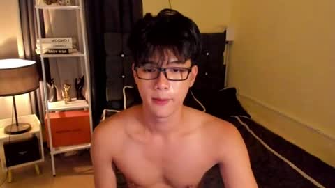 Snapshot of twinker8inches chatting on July 28, 2026, 12:01 pm CLARK online show from July 28, 2026, 12:01 pm