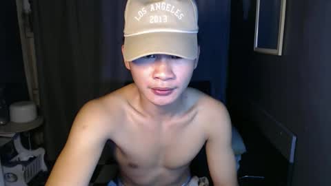 Snapshot of twinkjade_223xxx chatting on February 16, 2026, 8:10 am Jady online show from February 16, 2026, 8:10 am