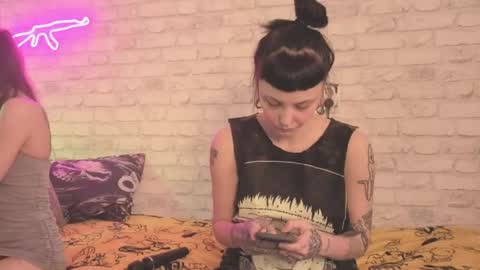 Snapshot of twins_terror chatting on May 24, 2026, 2:55 pm Sin and Skin online show from May 24, 2026, 2:55 pm