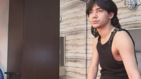 Snapshot of twinslovers_ chatting on May 12, 2026, 3:58 am twinslovers_ online show from May 12, 2026, 3:58 am