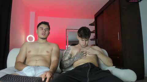 Snapshot of twintease chatting on October 10, 2025, 3:22 pm twintease online show from October 10, 2025, 3:22 pm