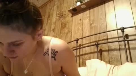 Snapshot of twizzler_twizzle chatting on November 24, 2025, 9:36 pm twizzler_twizzle online show from November 24, 2025, 9:36 pm