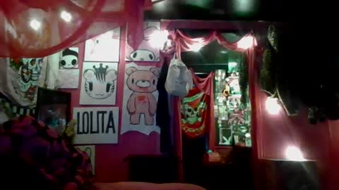 twizzytoxic22 online show from July 7, 2026, 1:19 am