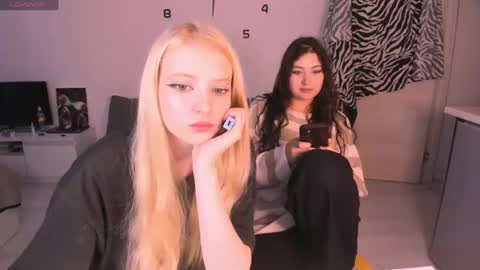 Jessy  Olivia online show from July 6, 2026, 4:31 pm