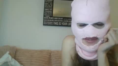 AvaMini online show from March 18, 2026, 4:04 am