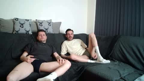 Snapshot of twotwinkhusbands chatting on April 9, 2026, 8:14 pm RyanRowan online show from April 9, 2026, 8:14 pm