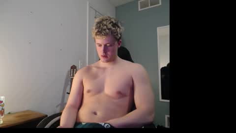 Snapshot of twunkaton chatting on February 25, 2026, 5:55 pm twunkaton online show from February 25, 2026, 5:55 pm