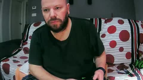 Txan  Chan online show from December 21, 2025, 9:33 pm