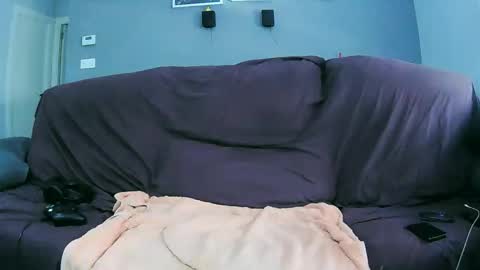 Snapshot of txan9876 chatting on April 16, 2026, 10:49 am Txan Chan online show from April 16, 2026, 10:49 am