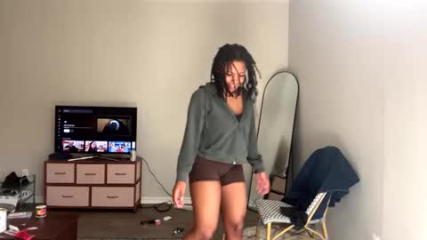txpeaches online show from May 2, 2026, 2:44 pm