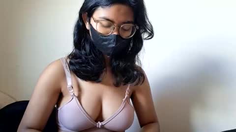 tyaca7748 online show from May 16, 2026, 3:33 pm