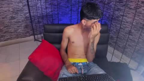 Snapshot of tyger_boy chatting on May 15, 2026, 3:24 am Tyger Boy online show from May 15, 2026, 3:24 am