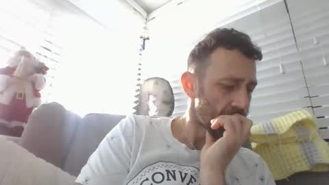 Snapshot of tyke9 chatting on December 2, 2025, 12:10 pm tyke9 online show from December 2, 2025, 12:10 pm