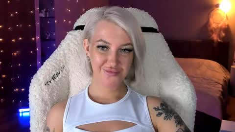 Miley online show from January 28, 2025, 7:00 pm