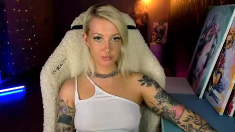 Snapshot of tykioty_miley chatting on April 20, 2026, 2:09 pm Miley online show from April 20, 2026, 2:09 pm