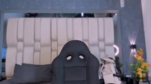  TYLA  online show from February 11, 2026, 3:44 am