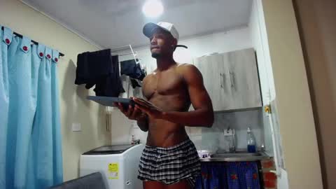 Snapshot of tyler_ebano chatting on May 27, 2026, 3:14 am Tyler online show from May 27, 2026, 3:14 am