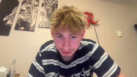 tyler_fox0 online show from July 31, 2026, 6:02 am