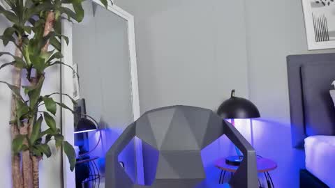 Snapshot of tyler_fox_ chatting on October 26, 2025, 8:37 pm Tyler Fox online show from October 26, 2025, 8:37 pm