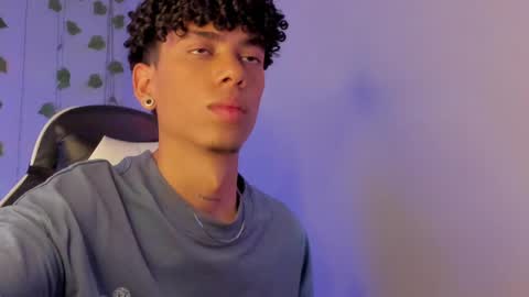 Snapshot of tyler_garcia_ chatting on February 18, 2025, 2:59 am Tyler Garcia online show from February 18, 2025, 2:59 am