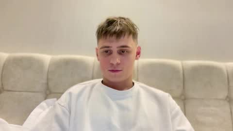 tyler_garrner online show from September 8, 2025, 5:23 pm