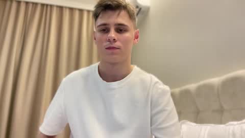 tyler_garrner online show from September 13, 2025, 5:35 pm