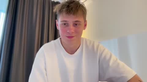 tyler_garrner online show from October 6, 2025, 12:57 pm