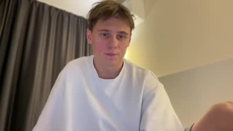 tyler_garrner online show from October 16, 2025, 5:47 pm