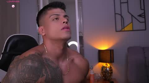 Snapshot of tyler_muscle chatting on May 18, 2026, 6:36 pm David online show from May 18, 2026, 6:36 pm