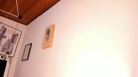       online show from December 21, 2025, 4:08 am