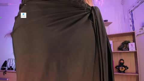 Snapshot of tylla__ chatting on June 14, 2026, 5:20 am tylla__ online show from June 14, 2026, 5:20 am