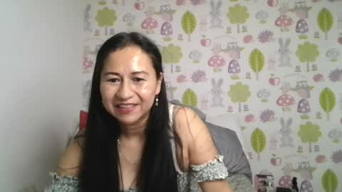 Snapshot of tyna_b chatting on April 21, 2026, 12:34 am Tyna online show from April 21, 2026, 12:34 am