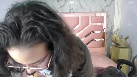 Snapshot of tyna_ch chatting on January 14, 2025, 4:50 pm TYNA online show from January 14, 2025, 4:50 pm
