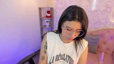 tynasanders online show from July 28, 2026, 7:39 pm