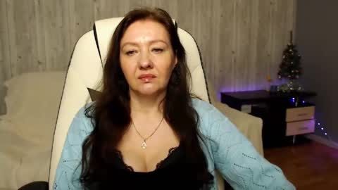 Snapshot of tyramories chatting on December 12, 2024, 6:25 am tyramories online show from December 12, 2024, 6:25 am