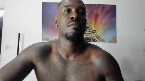 Snapshot of tyron_rulers chatting on April 21, 2026, 12:01 am Dvid Rullers online show from April 21, 2026, 12:01 am