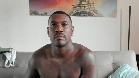 Snapshot of tyron_rulers chatting on May 6, 2026, 1:05 pm Dvid Rullers online show from May 6, 2026, 1:05 pm