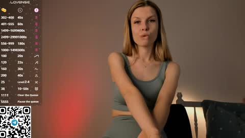 Snapshot of tyty_pupu chatting on March 26, 2026, 6:46 pm Christine 3 Next broadcast tomorrow at 2100 GMT 5 online show from March 26, 2026, 6:46 pm