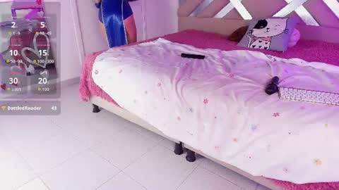Snapshot of uchiiky_doll chatting on July 17, 2026, 8:03 pm online show from July 17, 2026, 8:03 pm