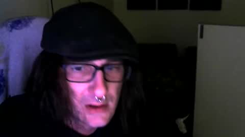 Snapshot of ucloudd chatting on December 15, 2025, 8:51 am ucloudd online show from December 15, 2025, 8:51 am