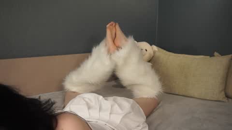 Lili online show from February 1, 2025, 11:06 pm