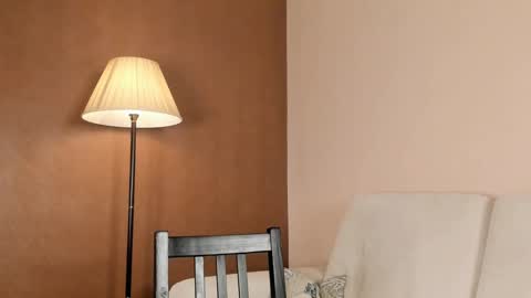 Amelia online show from February 14, 2025, 1:51 pm