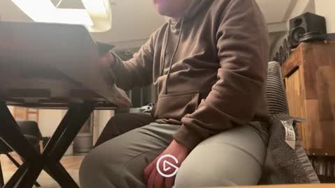 ueberdruck01 online show from March 16, 2026, 8:24 pm