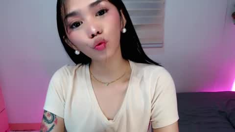 Snapshot of ughliah chatting on April 17, 2026, 2:03 am urbbgirl alliah online show from April 17, 2026, 2:03 am