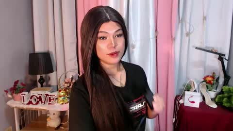 Snapshot of ugly_asianlover chatting on December 20, 2024, 2:27 pm rechelle online show from December 20, 2024, 2:27 pm