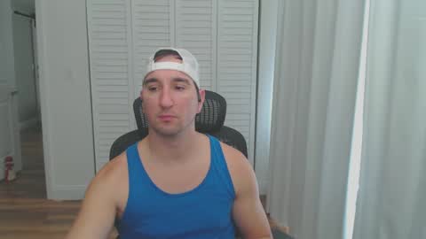 Snapshot of uglyduck3532 chatting on February 28, 2025, 7:14 pm uglyduck3532 online show from February 28, 2025, 7:14 pm