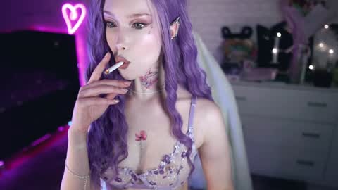 Izzy    online show from January 7, 2025, 4:16 pm