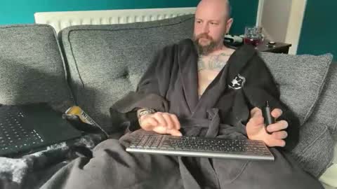 Snapshot of ukgooner87 chatting on April 12, 2026, 2:55 pm ukgooner87 online show from April 12, 2026, 2:55 pm